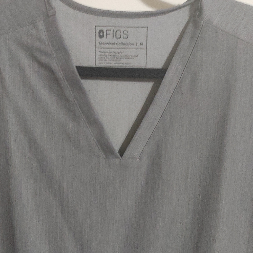Scrubs Top Figs Charcoal V-Neck Scrub Top